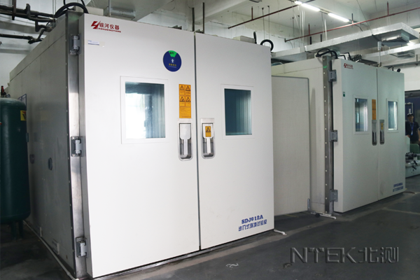 步入式快速溫變?cè)囼?yàn)